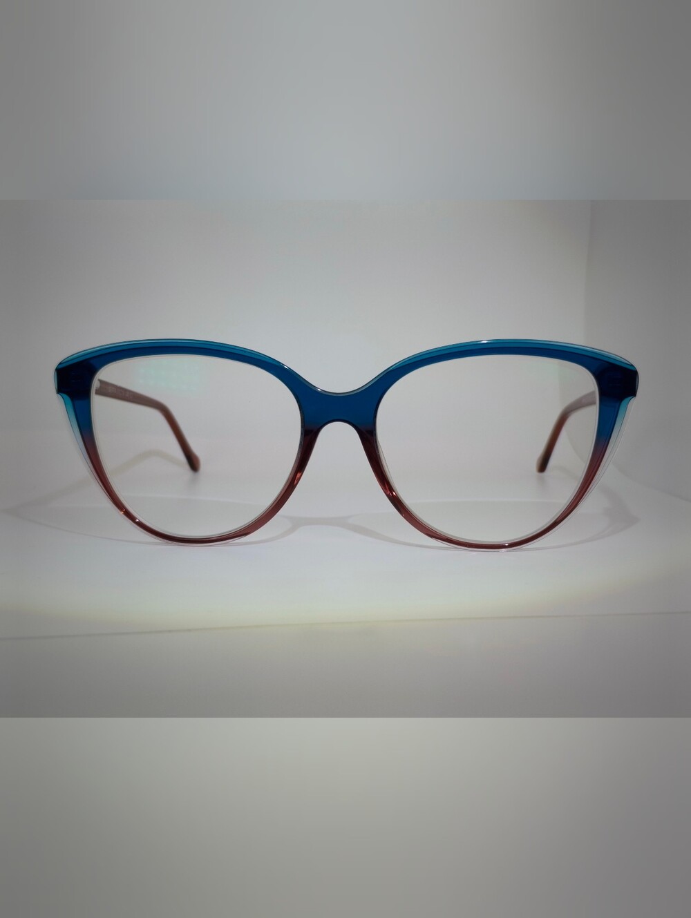 Destin. Blue to Brown Gradient Cat-Eye Women's Glasses. Laminate Front.